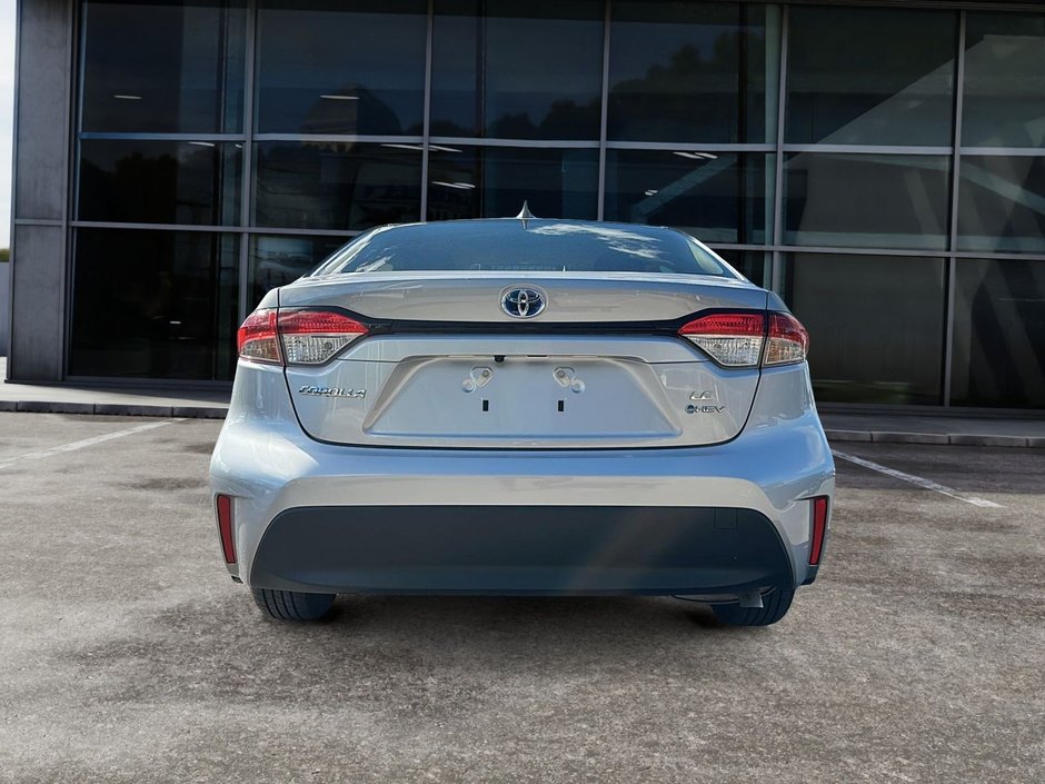 Toyota Corolla LE AWD 2025-4