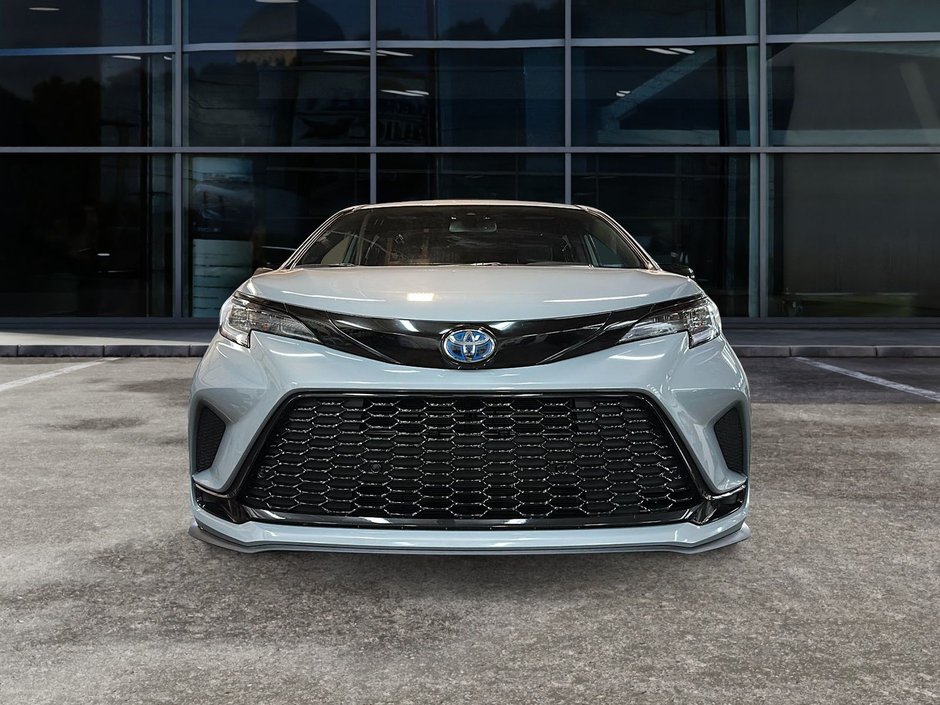 Toyota Sienna XSE AWD 2025-2