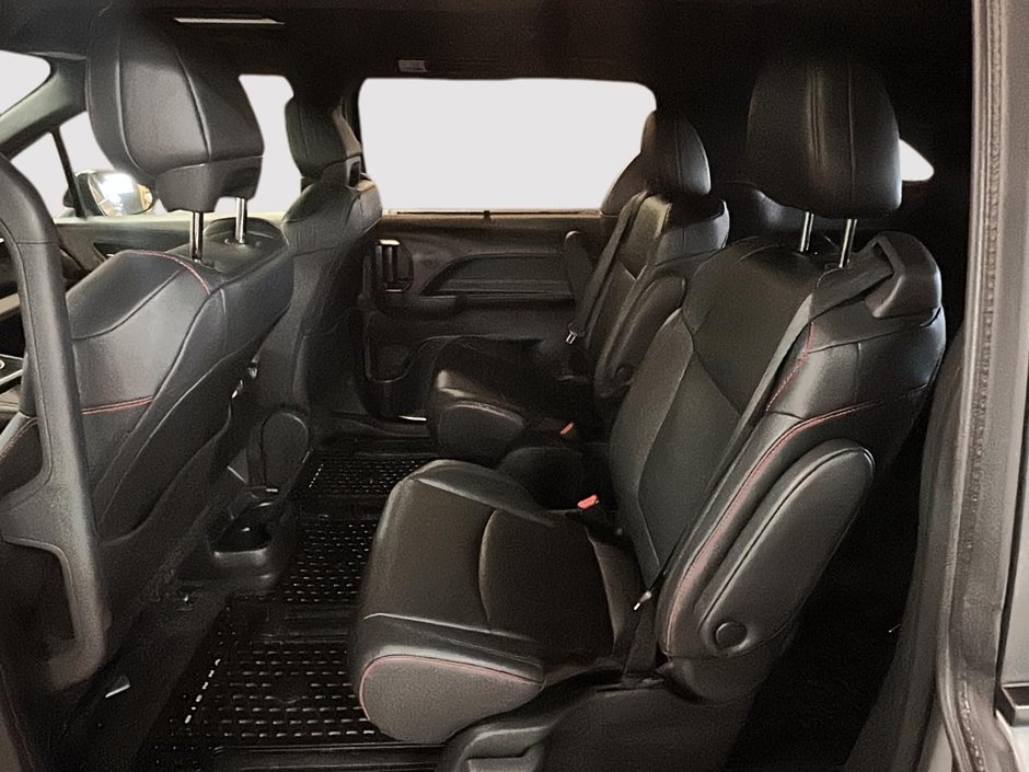 Toyota Sienna XSE AWD 2025-9