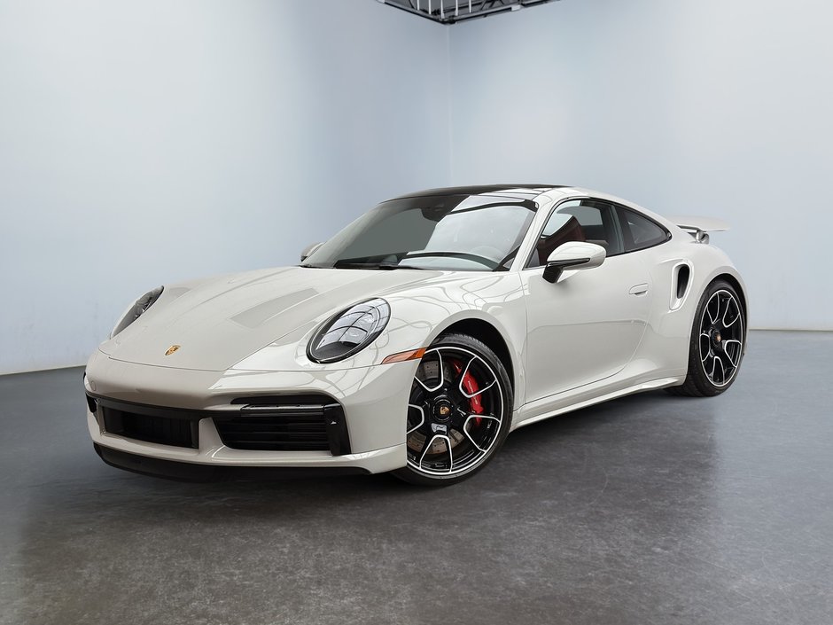 Porsche 911 Turbo Coupe 2024 à Laval, Québec