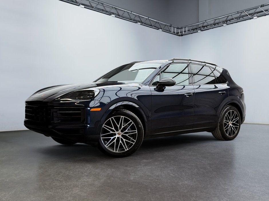 2024 Porsche Cayenne in Laval, Quebec