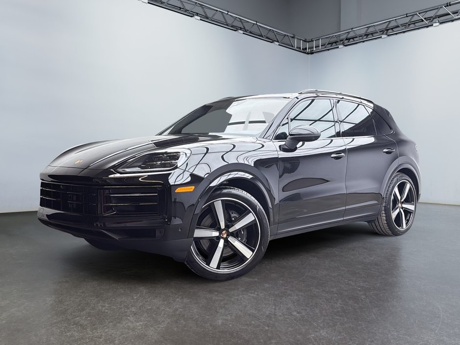 Porsche Cayenne Premium Package Plus 2025 à Laval, Québec