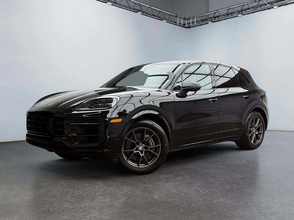 2025 Porsche Cayenne in Laval, Quebec