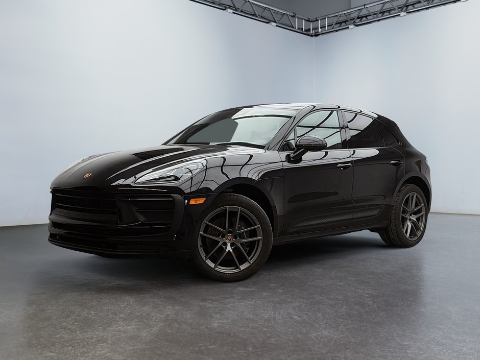 2023 Porsche Macan in Laval, Quebec