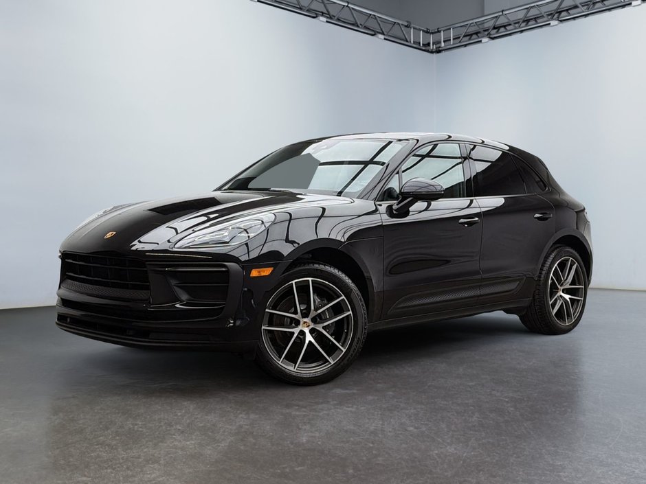 Porsche Macan  2023 à Laval, Québec
