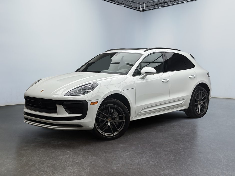 2024 Porsche Macan Premium Package Plus in Laval, Quebec