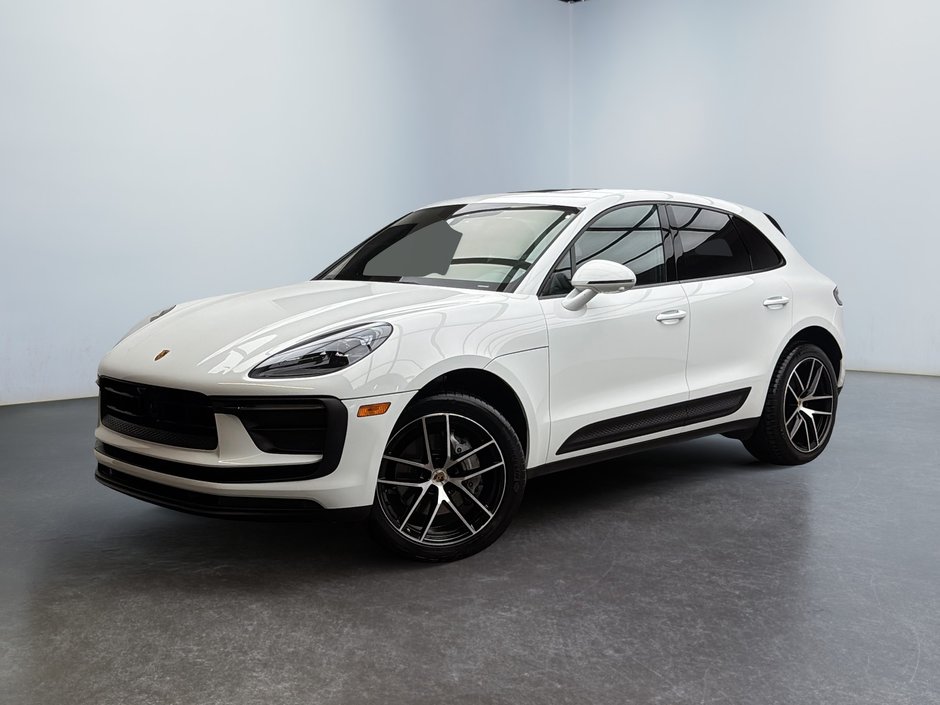 2024 Porsche Macan Premium Package Plus in Laval, Quebec