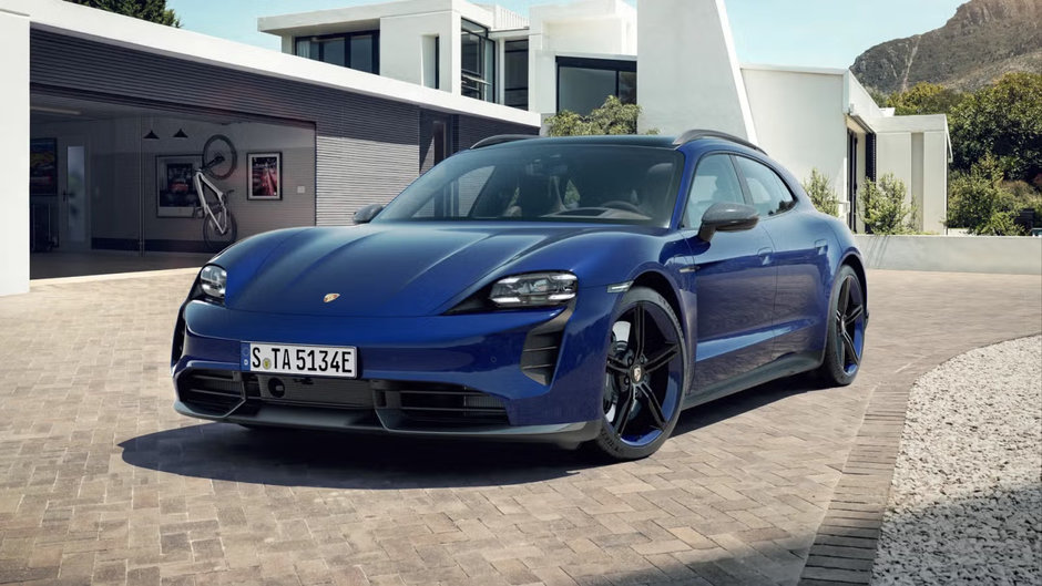 2024 Porsche Taycan GTS Sport Turismo AWD in Laval, Quebec
