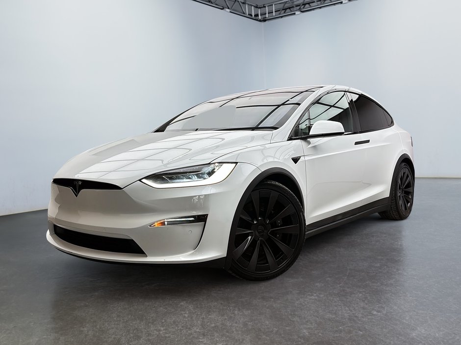 2022 Tesla Model X AWD in Laval, Quebec