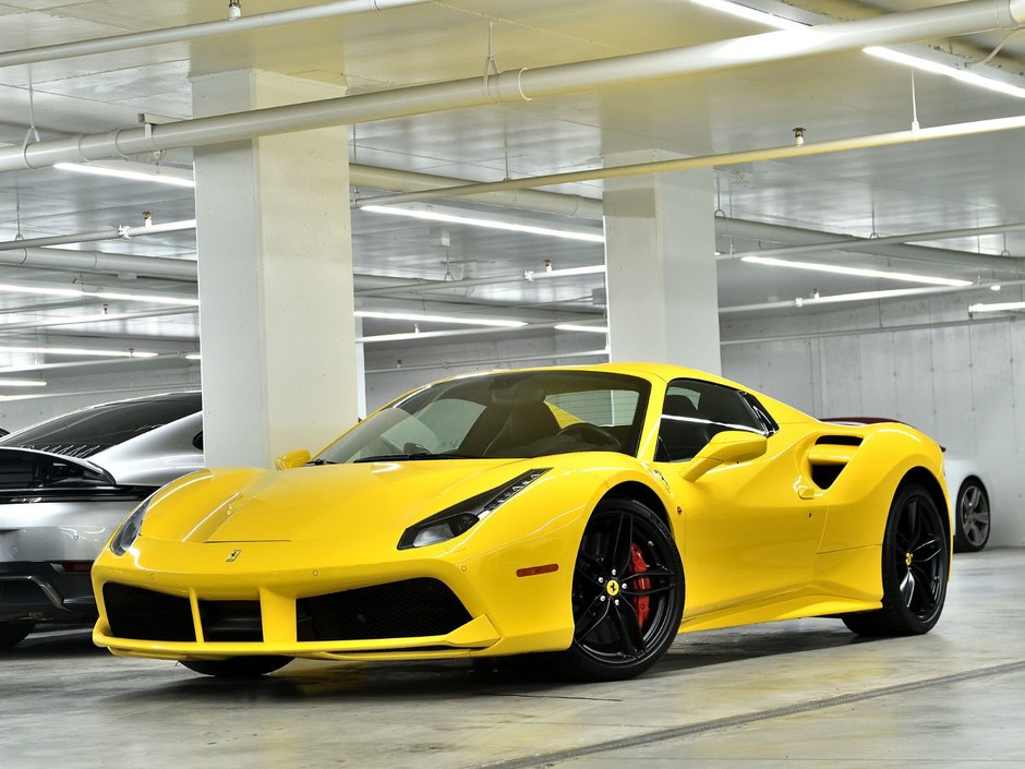 Ferrari 488 Spider  2019 à Laval, Québec
