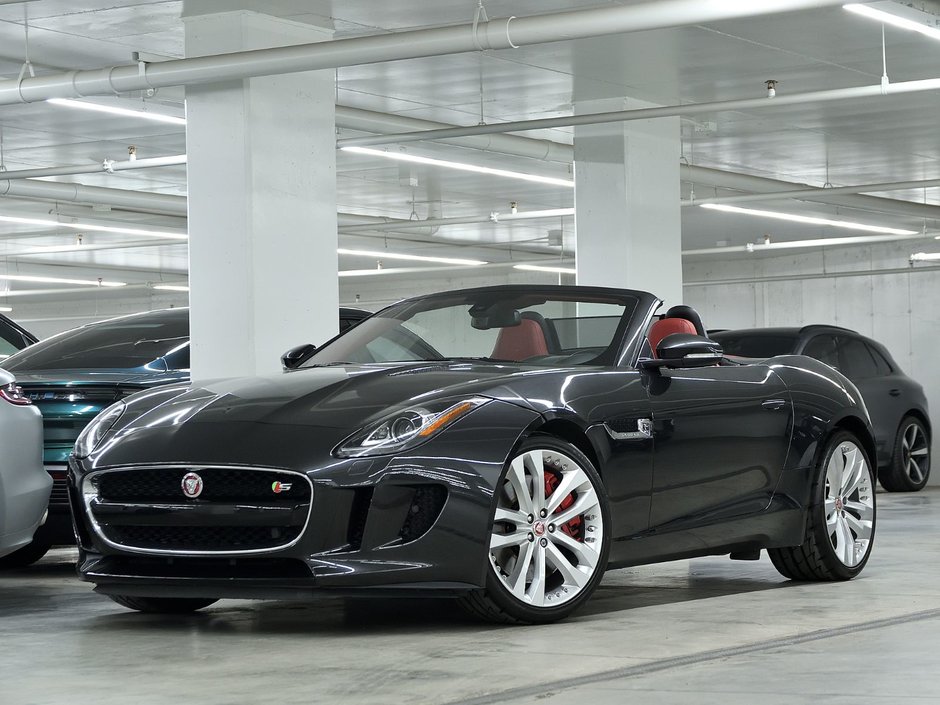 Jaguar F-TYPE V6 S 2015 à Laval, Québec