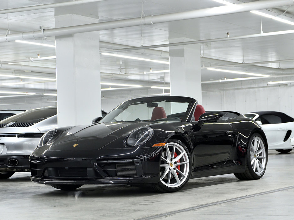 Porsche 911 Cabriolet / Sport + Premium Package / BOSE 2024 à Laval, Québec