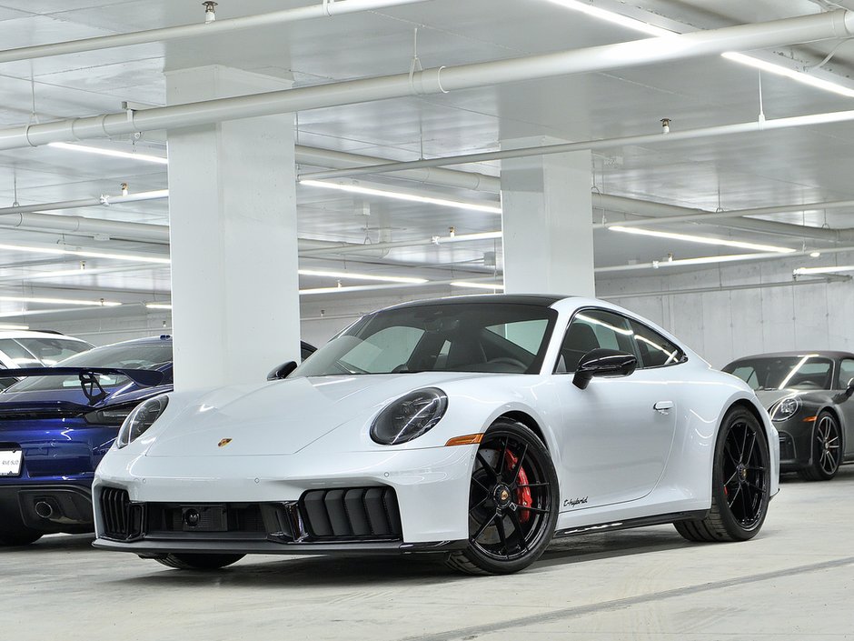 Porsche 911 Carrera 4 GTS Coupe / Premium Package / BOSE 2025 à Laval, Québec