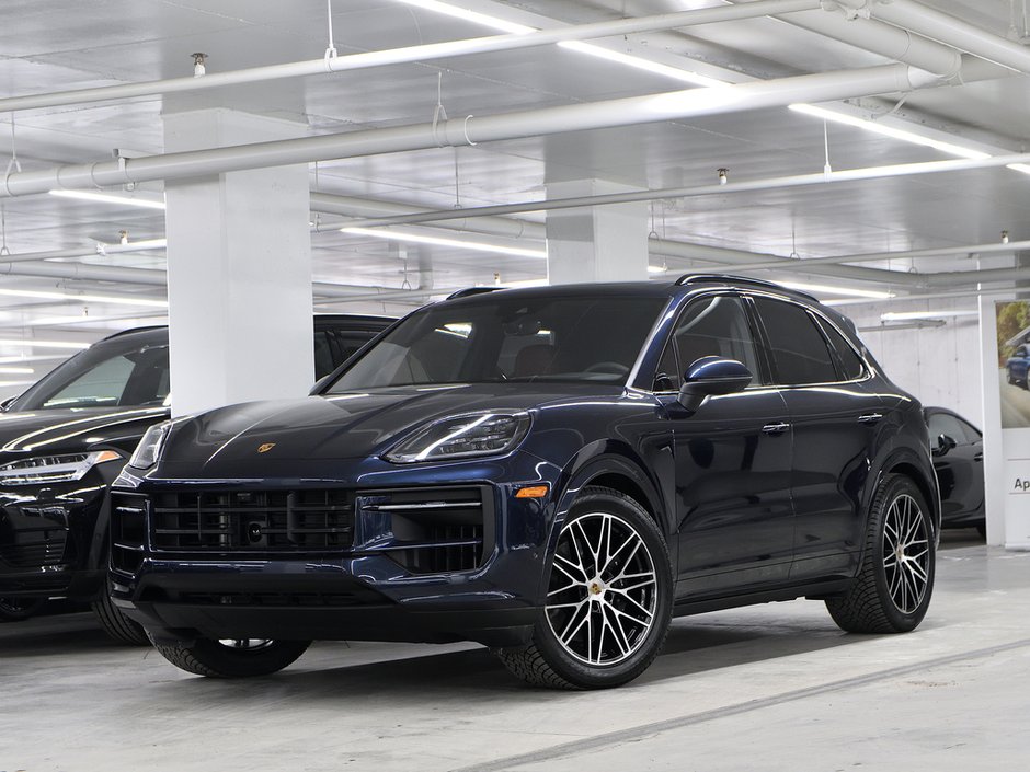 Porsche Cayenne / Premium Package Plus / Hitch / Adaptive Cruise 2024 à Laval, Québec