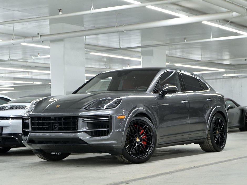 Porsche Cayenne Turbo E-Hybrid Coupe 2024 à Laval, Québec