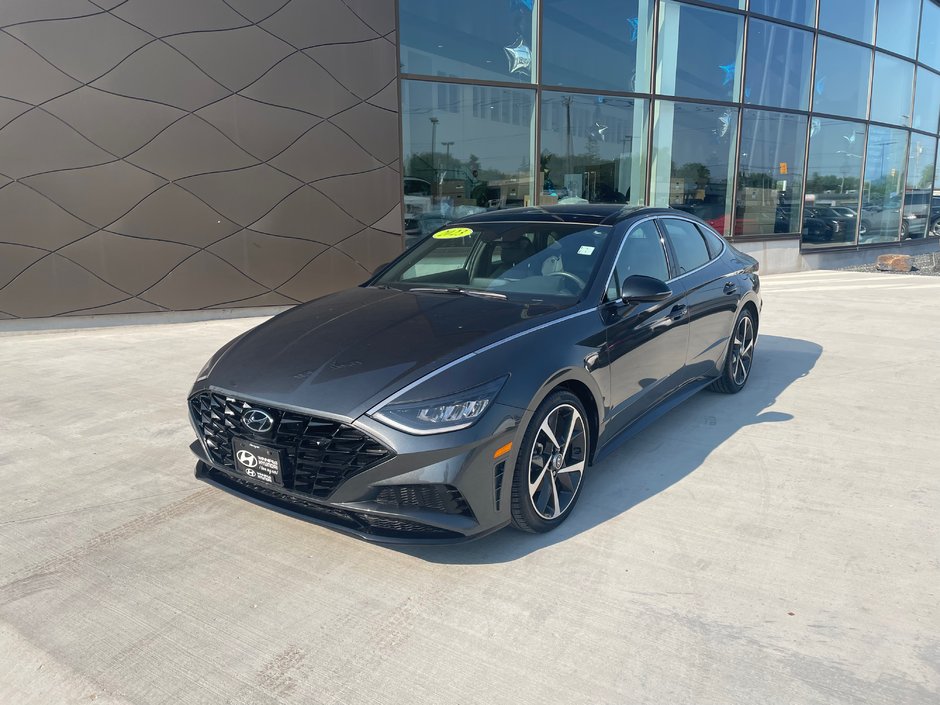 2023 Hyundai Sonata SPORT in Winnipeg, Manitoba - w940px