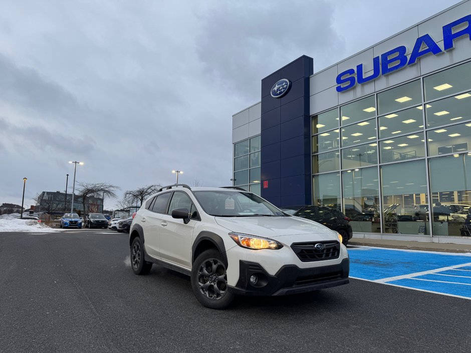 2022  Crosstrek Outdoor 2.5L Carplay Volant chauffant CERTIFIÉ in Sainte-Julie, Quebec