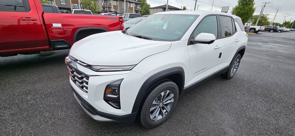 2025  Equinox LT in Saint-Jean-Sur-Richelieu, Quebec - w940px