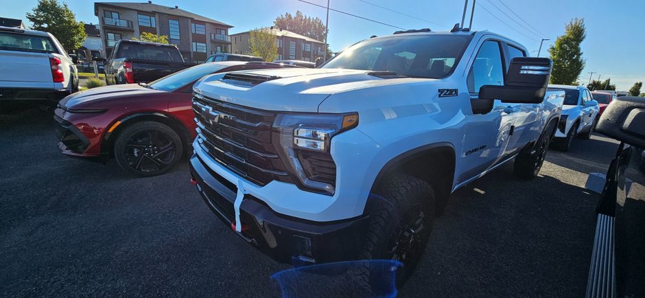 2025  SILVERADO 2500 HD LT in Saint-Jean-Sur-Richelieu, Quebec - w940px