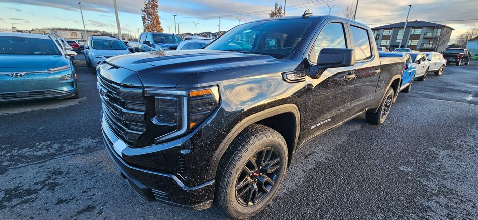 GMC Sierra 1500 PRO 2025 à Saint-Jean-Sur-Richelieu, Québec - w940px