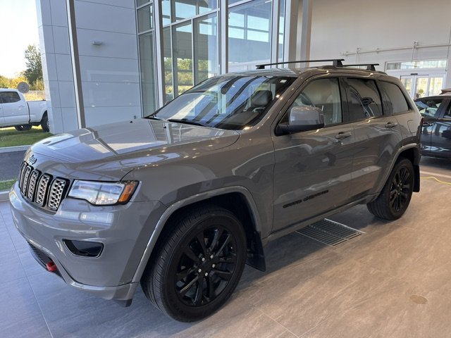 Jeep Grand Cherokee Altitude 2020 à Rivière-du-Loup, Québec