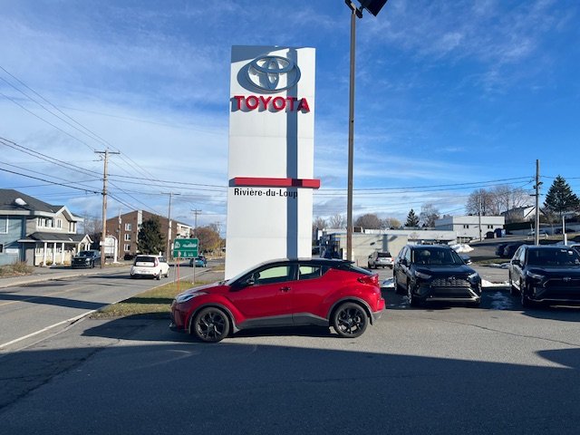 Toyota C-HR XLE PREMIUM 2021 à Rivière-du-Loup, Québec