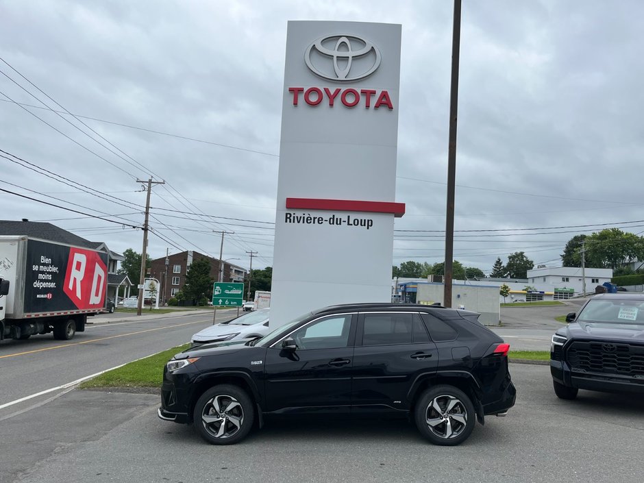 2021 Toyota RAV4 Prime SE in Rivière-du-Loup, Quebec