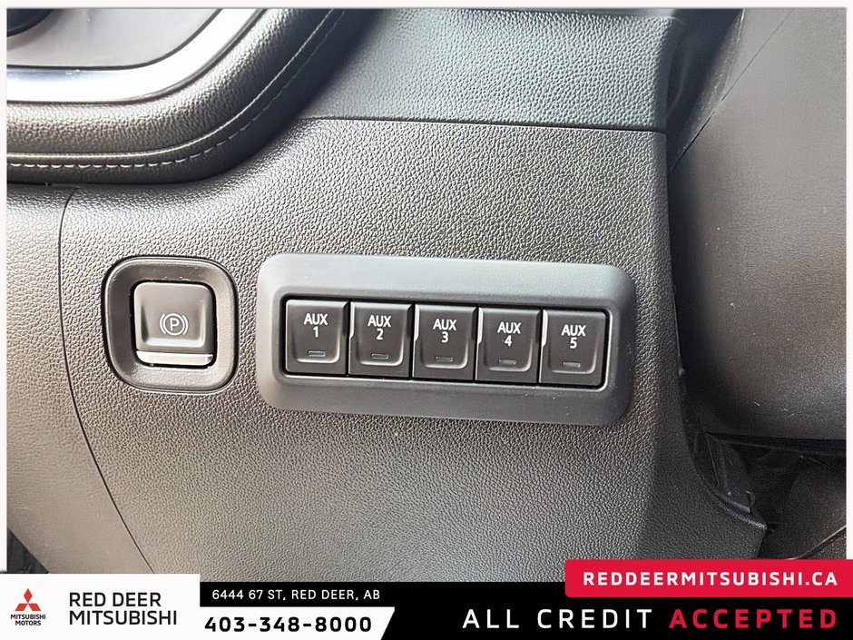 2022 Chevrolet Silverado 3500HD High Country-22