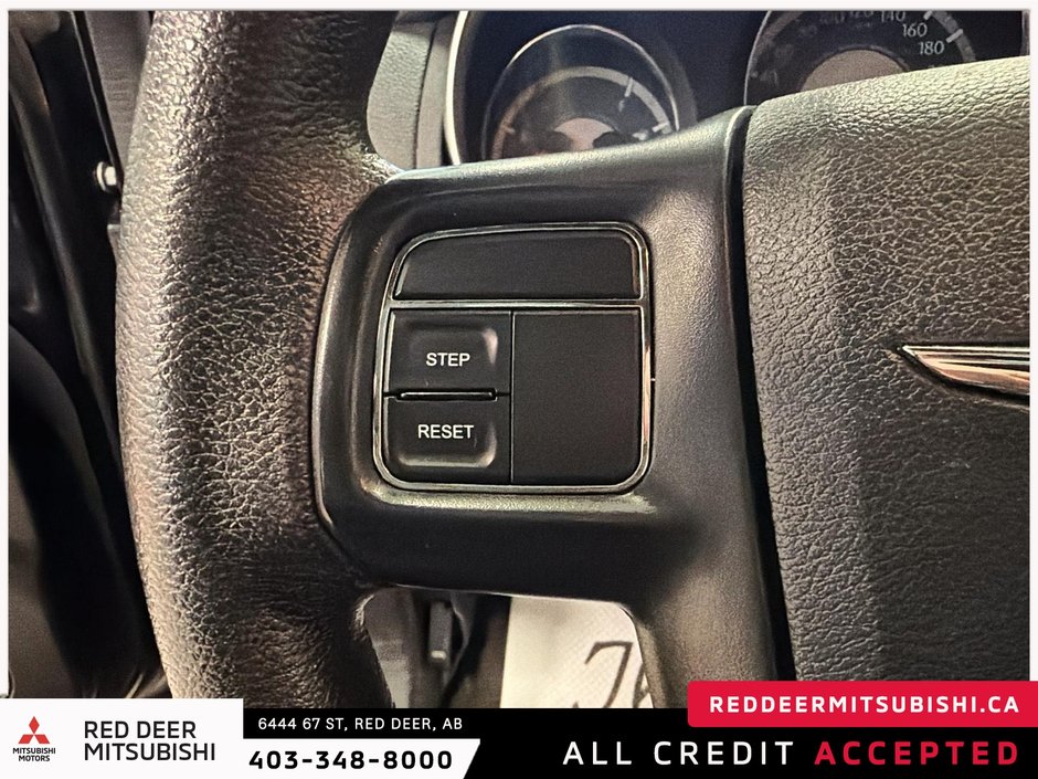 2012 Chrysler 200 LX-11