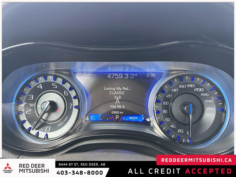 2022 Chrysler 300 Touring-11