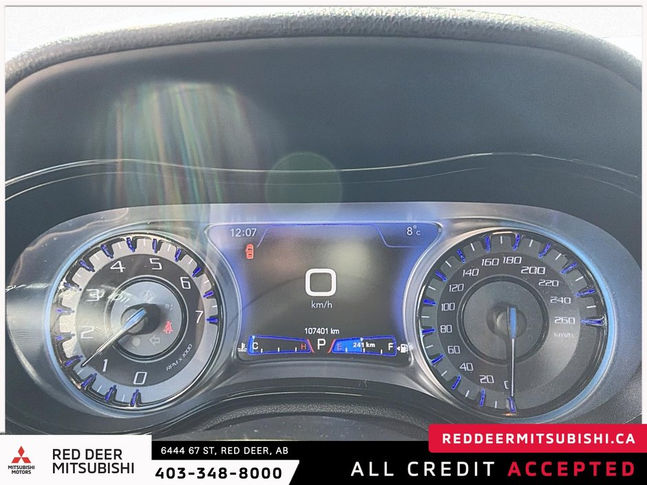 2022 Chrysler 300 S-17