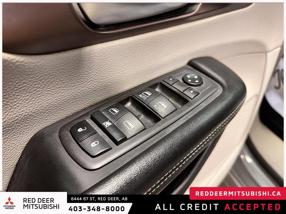 2021 Chrysler Grand Caravan SXT-12
