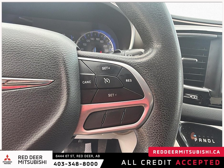 2021 Chrysler Grand Caravan SE-12