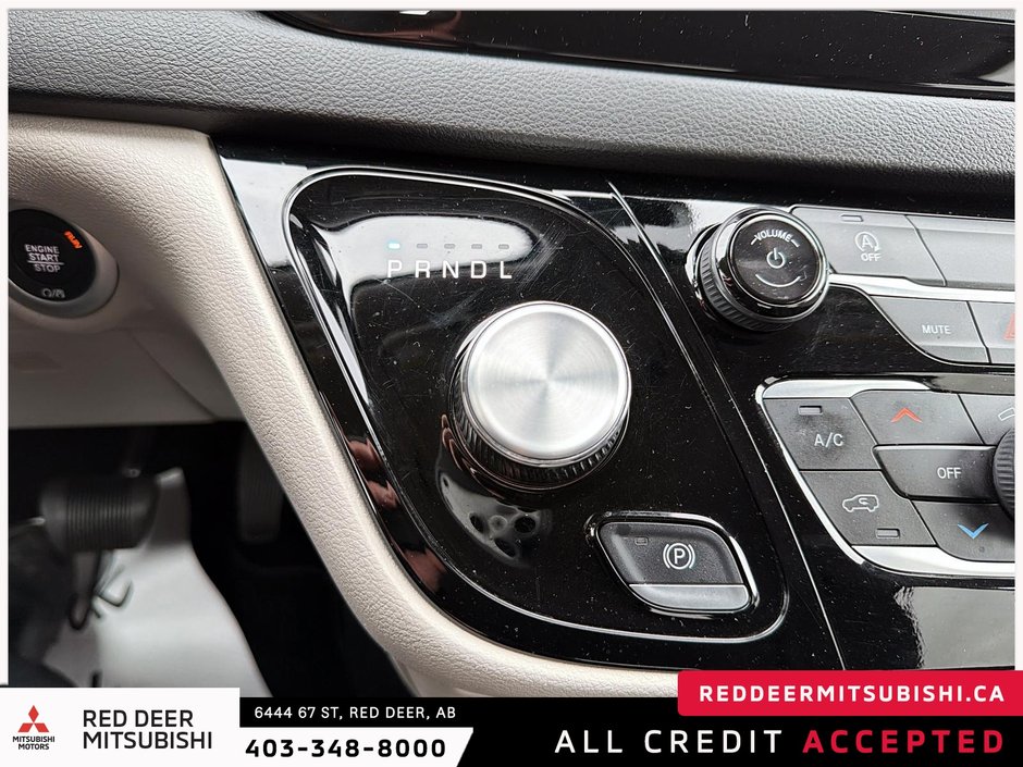 2024 Chrysler Grand Caravan SXT-19