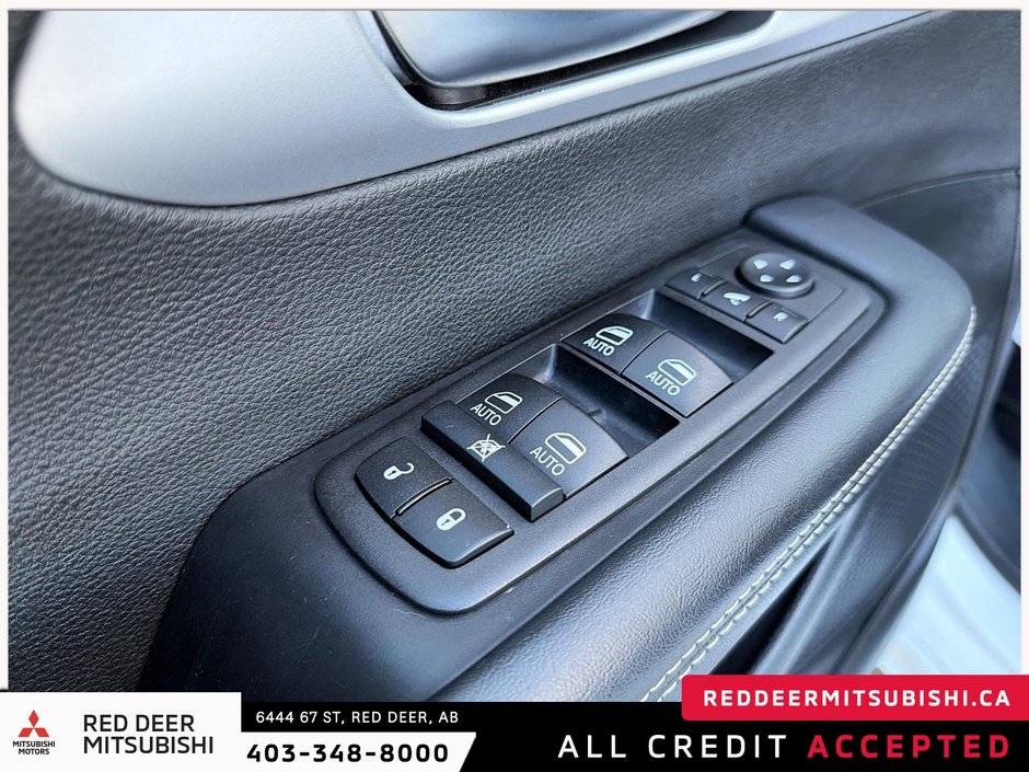 2025 Chrysler Pacifica Limited-14