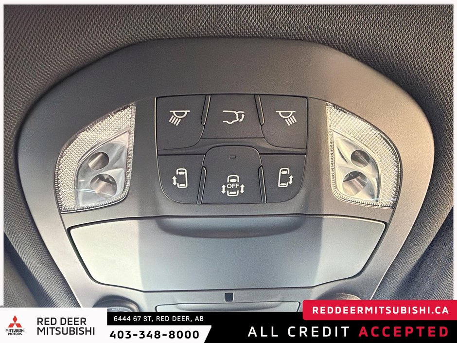 2025 Chrysler Pacifica Limited-23