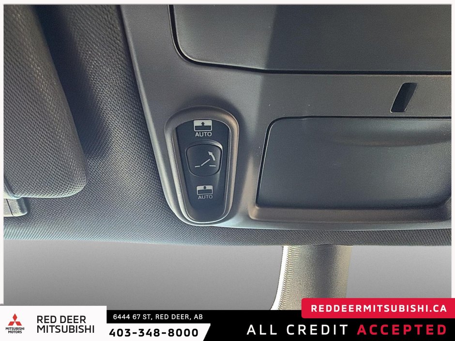2025 Chrysler Pacifica Limited-24