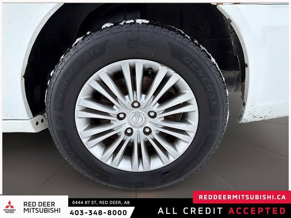 2016 Chrysler Town & Country Touring-L-7