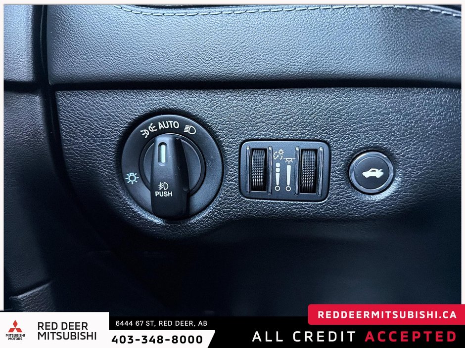 2023 Dodge Charger SXT-13