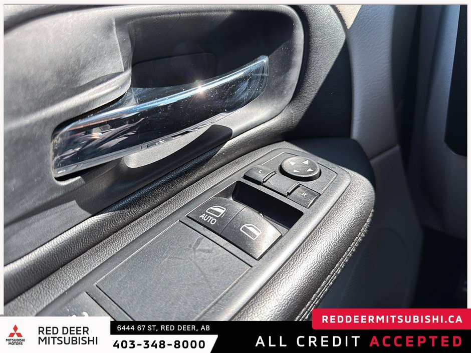 2012 Dodge Grand Caravan SXT-10