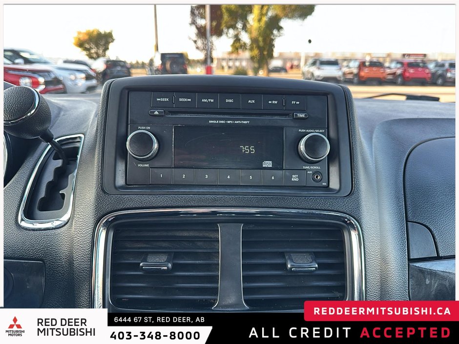 2016 Dodge Grand Caravan SE-13