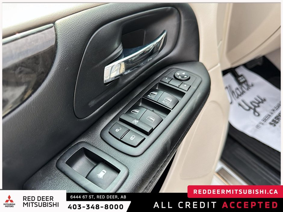 2017 Dodge Grand Caravan Crew-10