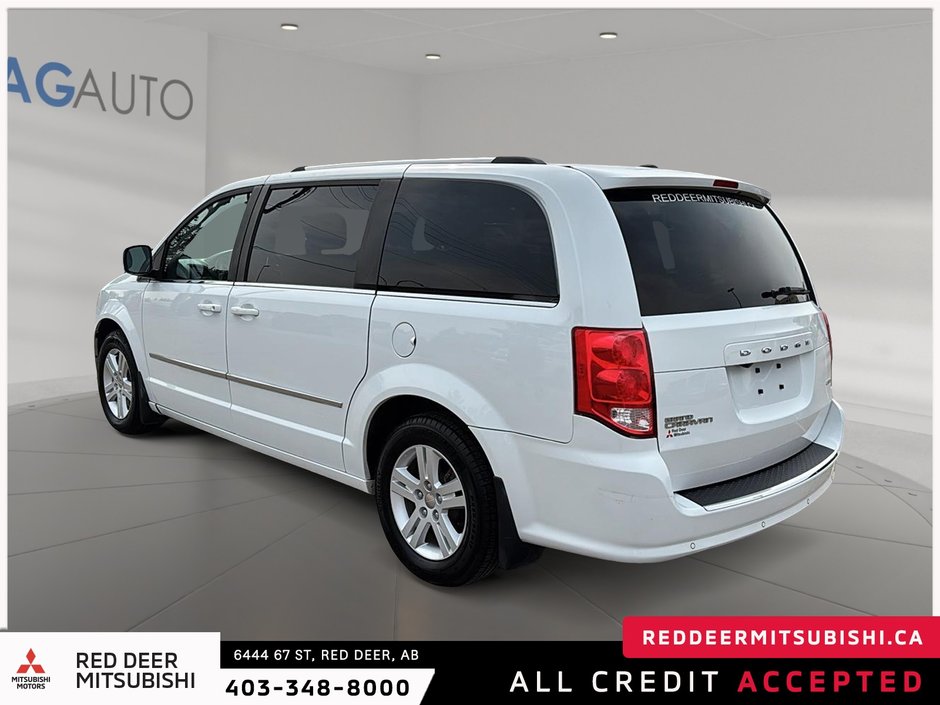 2017 Dodge Grand Caravan Crew-3