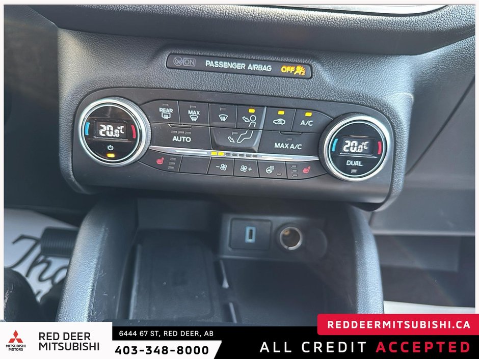 2020 Ford Escape Hybrid Titanium-13