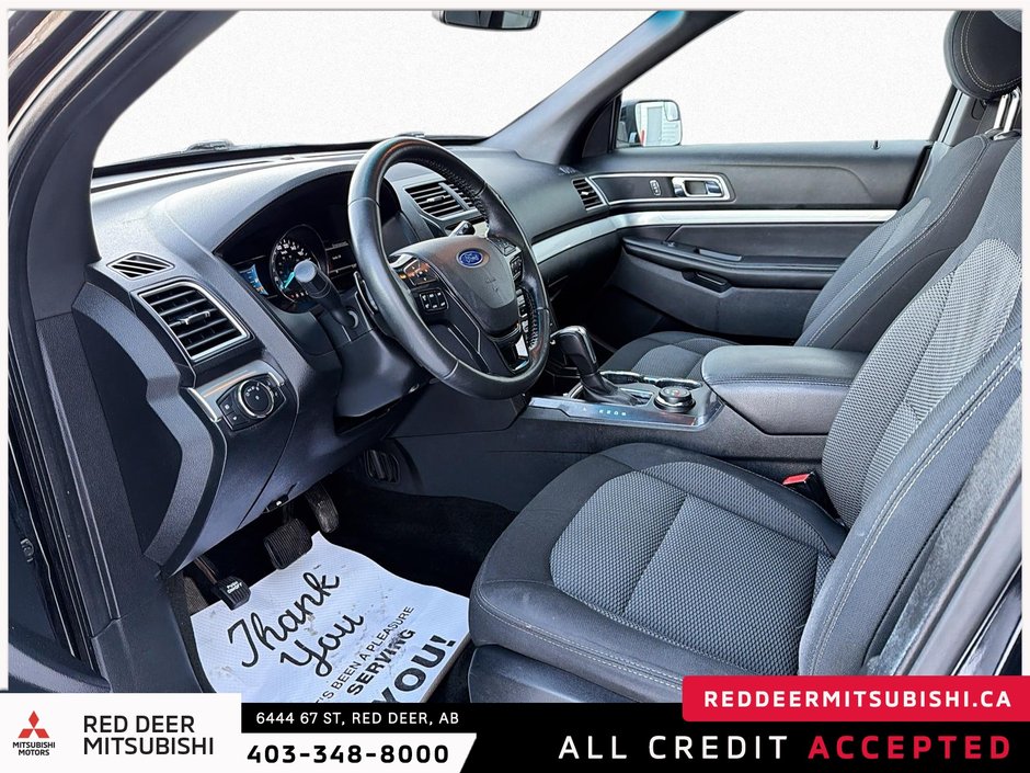 2016 Ford Explorer XLT-8