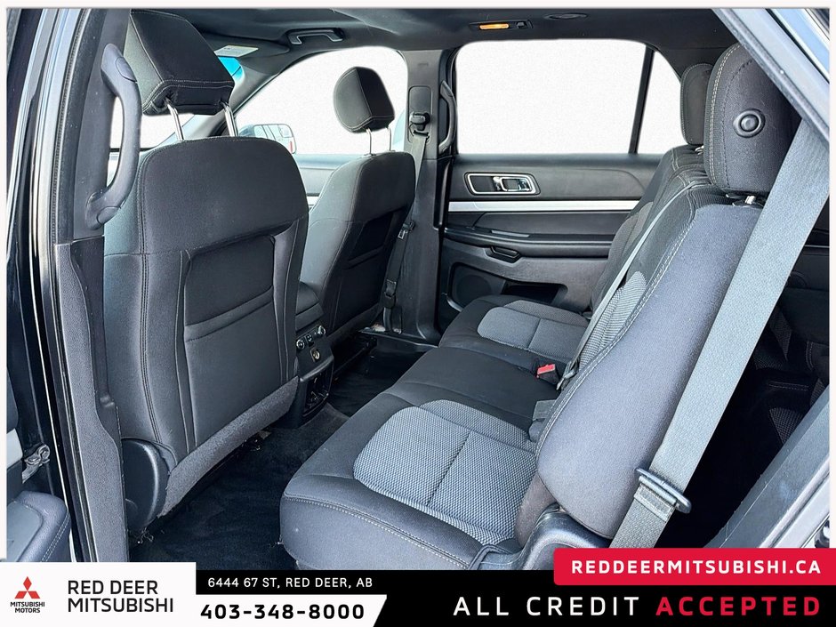 2016 Ford Explorer XLT-11