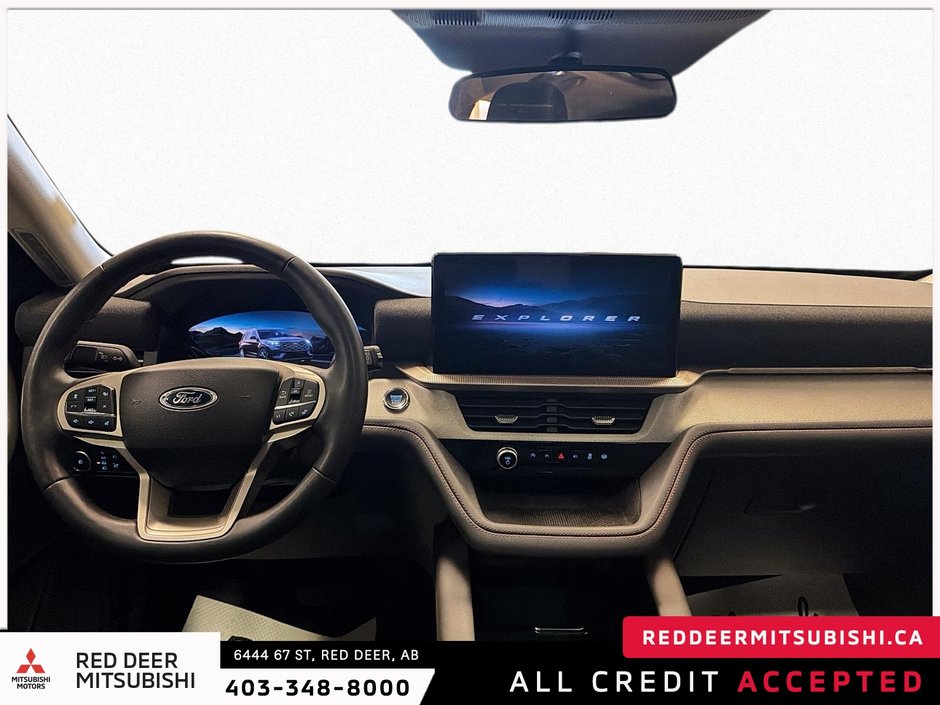 2025 Ford Explorer Active-9