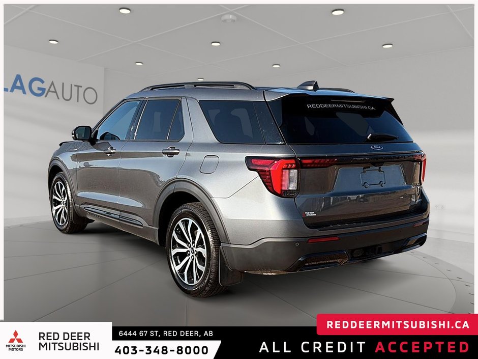 2025 Ford Explorer ST-Line-3