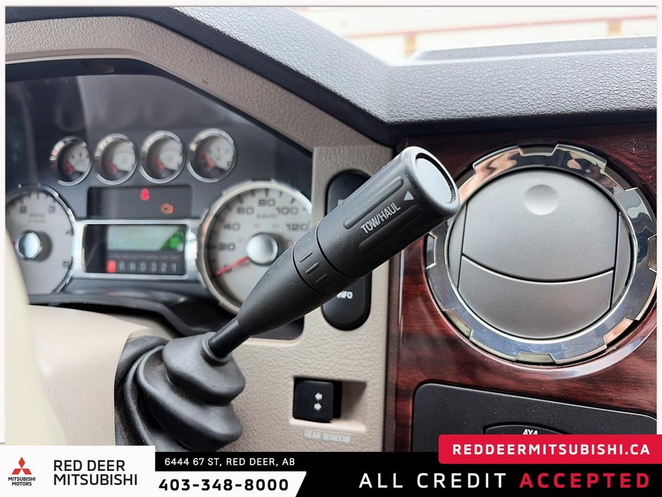 2010 Ford F-350SD Lariat-14