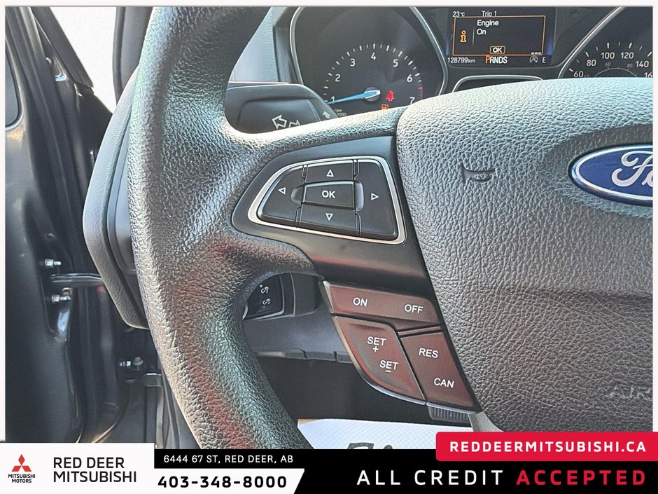2016 Ford Focus SE-13